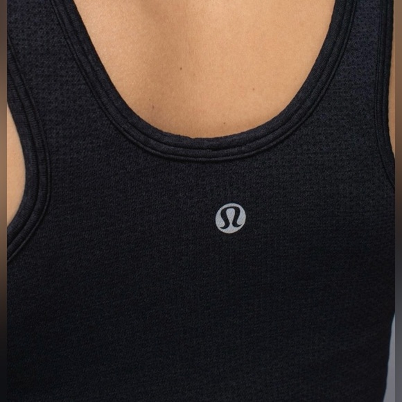 Lululemon Seamlessly Covered Tank Heathered Black - Picture 6 of 16